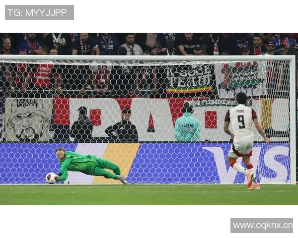 扑点神勇萨福诺夫助巴黎两战点球大战成功扑出六球展现实力